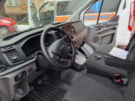 Pohled do kabiny řidiče zbrusu nového vozu ZDS.